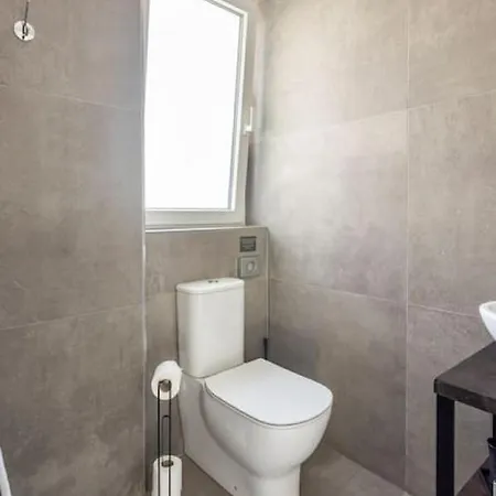 Gæstehus The Valley 7 With Parking On Premises