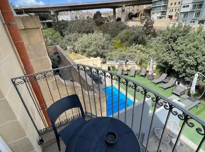 The Valley 7 With Parking On Premises ゲストハウス 3*