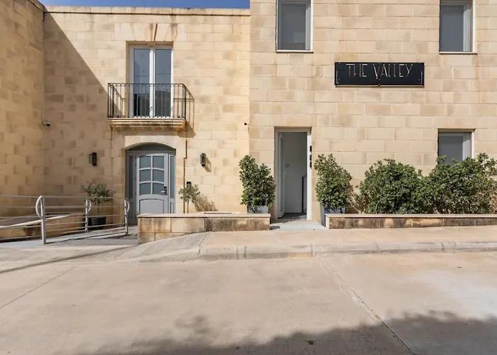 The Valley 7 With Parking On Premises ゲストハウス