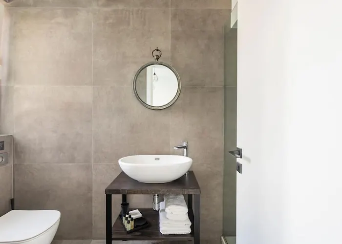 The Valley 7 With Parking On Premises ゲストハウス 3*